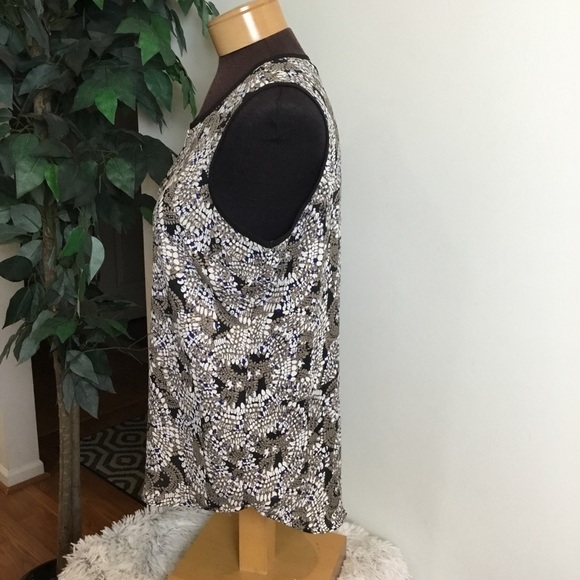 Larry Levine medium tank with front zipper - Picture 5 of 16